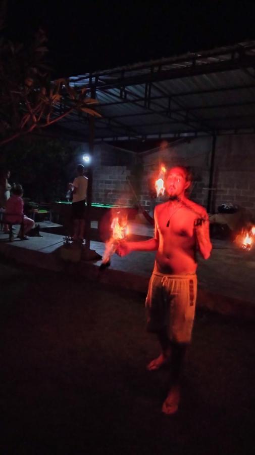 Dream Beach Hostel Lembongan ภายนอก รูปภาพ