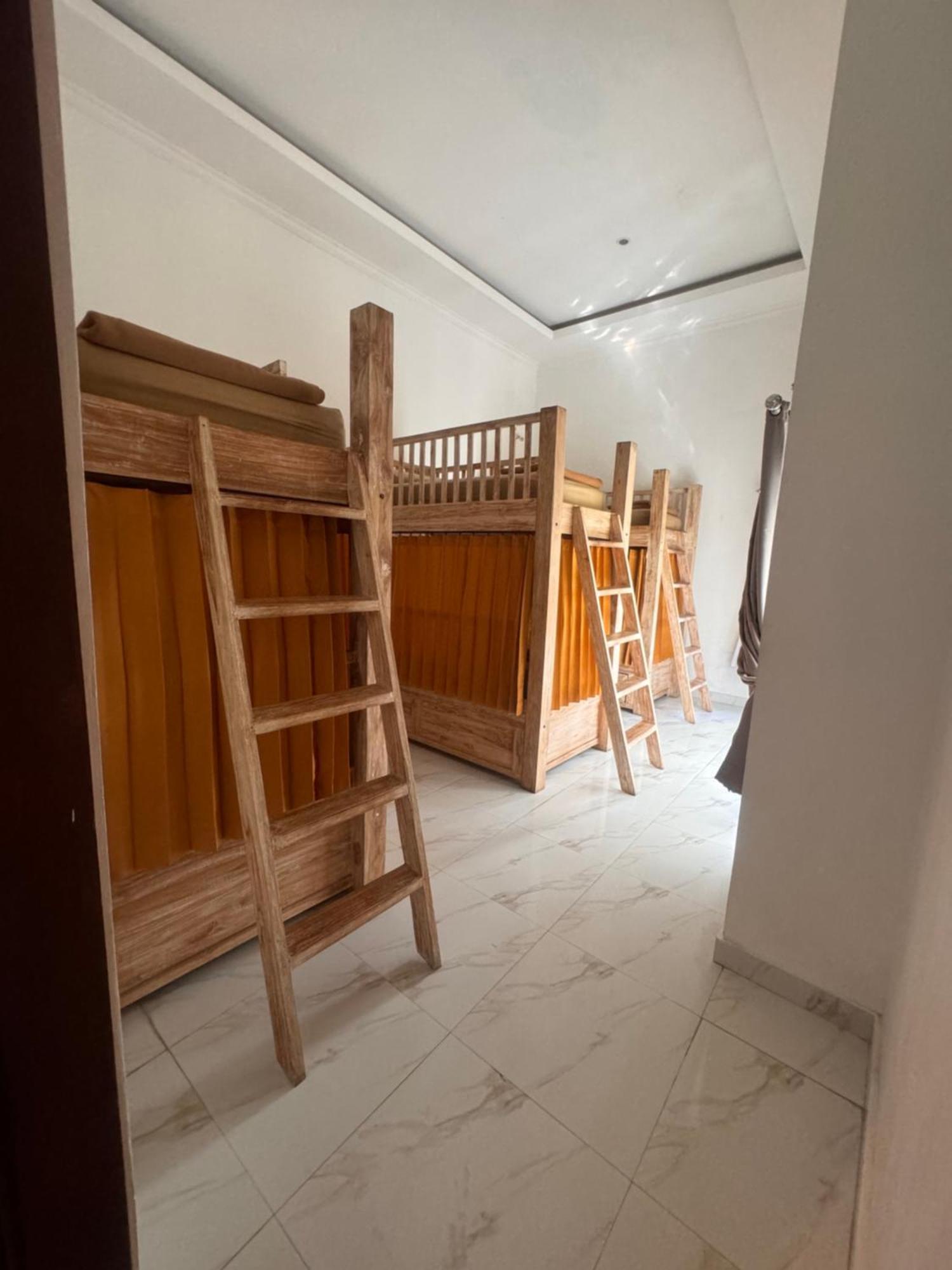 Dream Beach Hostel Lembongan ภายนอก รูปภาพ